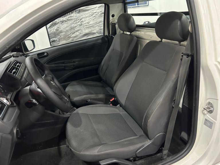 VolksWagen Saveiro Robust 1.6 Total Flex 8V