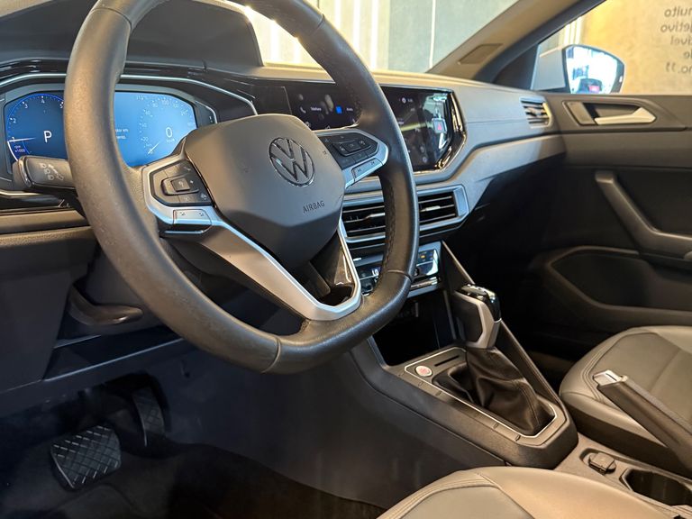 VolksWagen Nivus Highline 1.0 200 TSI Flex Aut.
