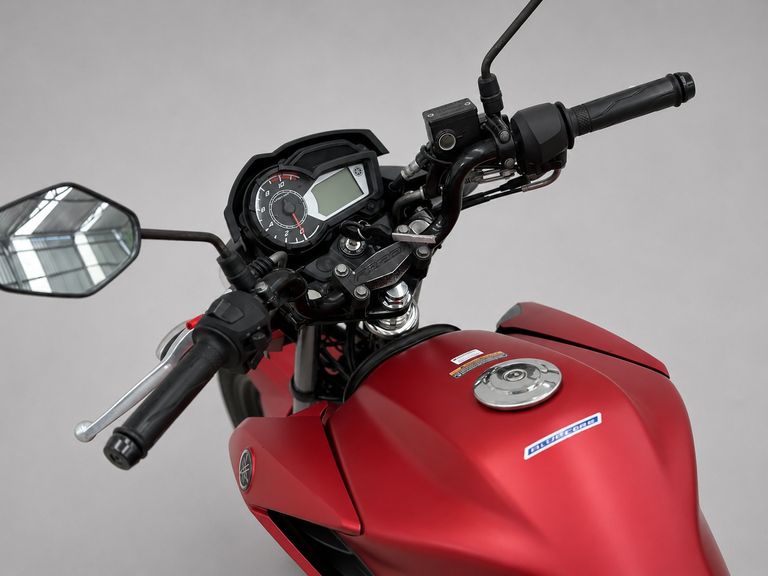 YAMAHA Ys150 fazer sed