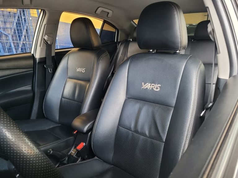 Toyota YARIS XL Sedan 1.5 Flex 16V 4p Aut.