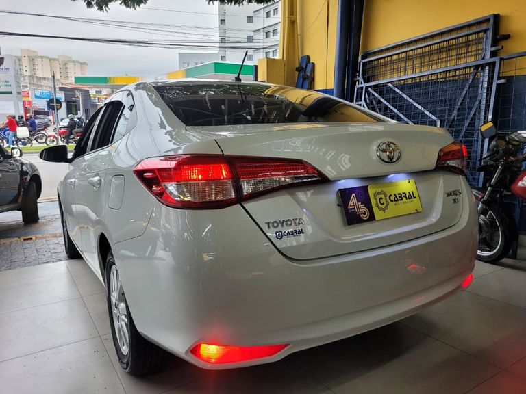 Toyota YARIS XL Sedan 1.5 Flex 16V 4p Aut.
