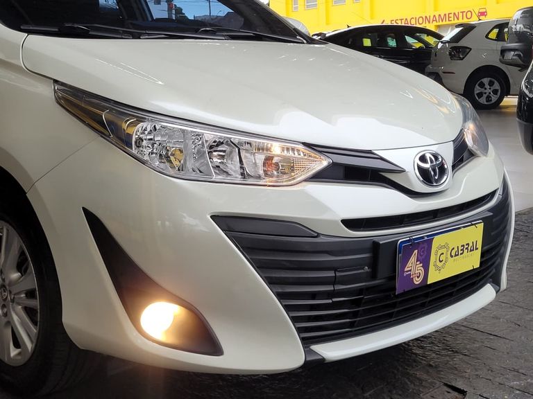 Toyota YARIS XL Sedan 1.5 Flex 16V 4p Aut.