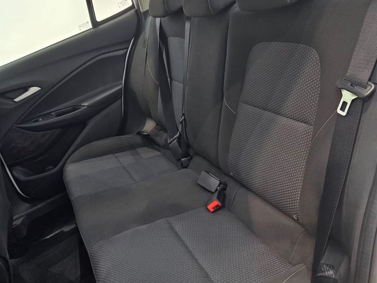 Chevrolet ONIX SEDAN Plus LT 1.0 12V Flex 4p Mec.