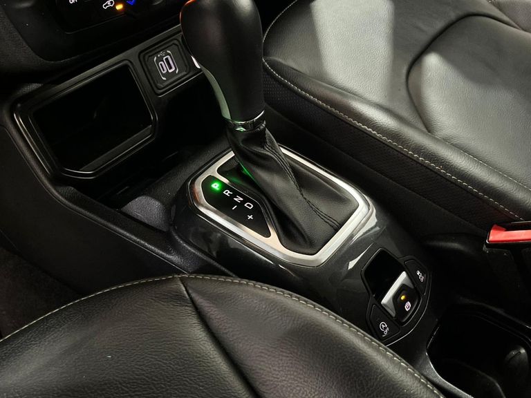 Jeep Renegade Long. T270 1.3 TB 4x2 Flex Aut.