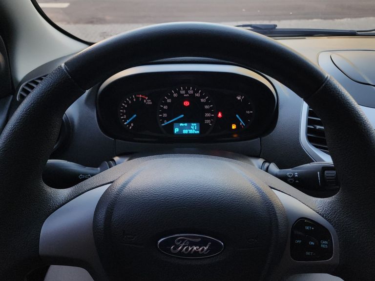 Ford Ka 1.5 Sedan SE 12V Flex 4p Aut.