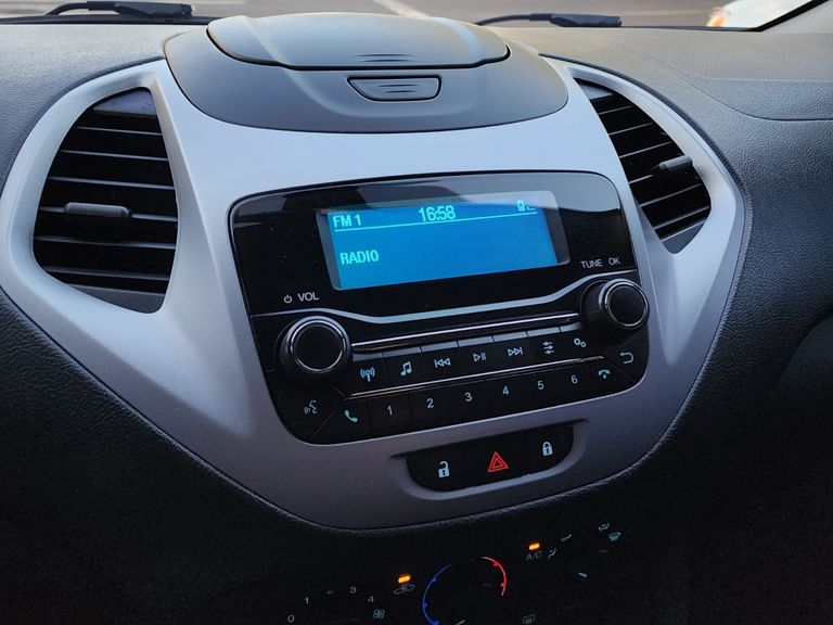 Ford Ka 1.5 Sedan SE 12V Flex 4p Aut.