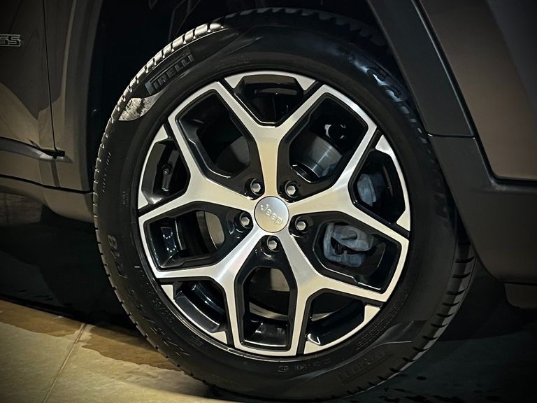 Jeep COMPASS LONG. T270 1.3 TB 4x2 Flex Aut.