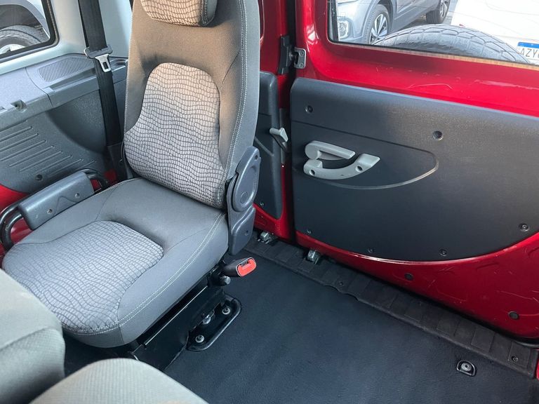 Fiat Doblo Adv/Adv TRYON/LOCKER 1.8 Flex
