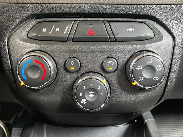 Chevrolet PRISMA Sed. LT 1.0 8V FlexPower 4p