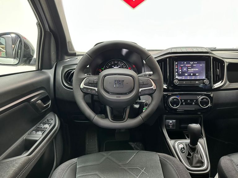 Fiat Strada Volcano 1.3 Flex 8V CD Aut.