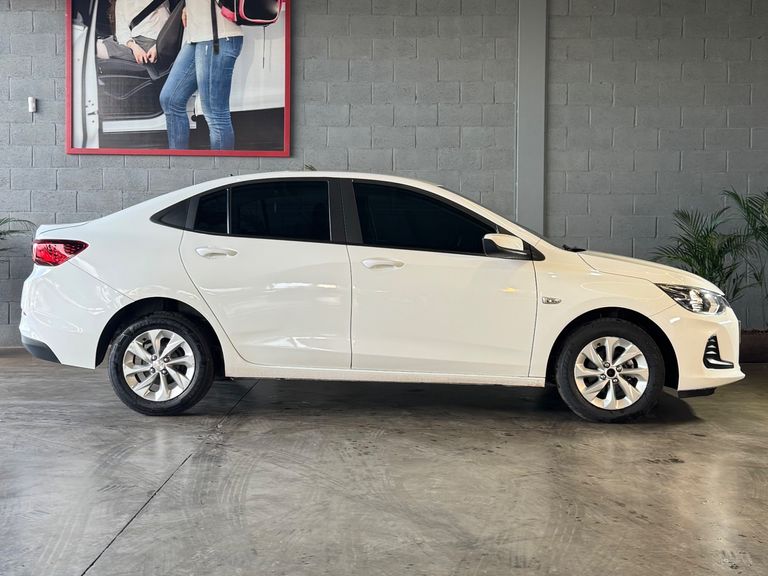 Chevrolet ONIX SEDAN Plus LT 1.0 12V TB Flex Aut.