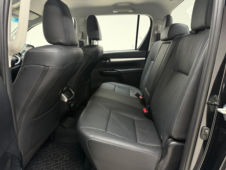 Toyota Hilux CD SRV 4x4 2.8 TDI Diesel Aut.