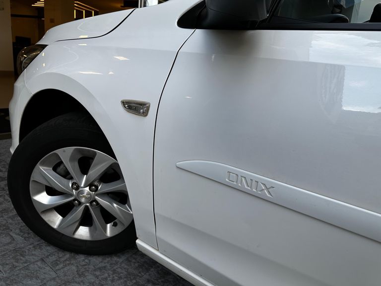 Chevrolet ONIX HATCH LTZ 1.0 12V TB Flex 5p Aut.