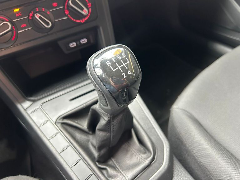 VolksWagen Polo Track 1.0 Flex 12V 5p