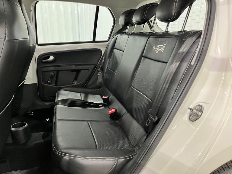VolksWagen up! Connect 1.0 TSI Total Flex 12V 5p