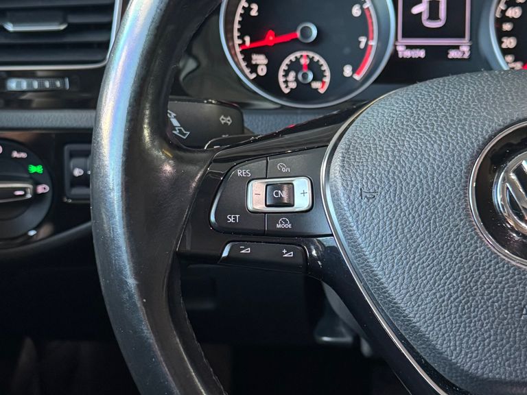 VolksWagen Golf Highline 1.4 TSI Total Flex Aut.