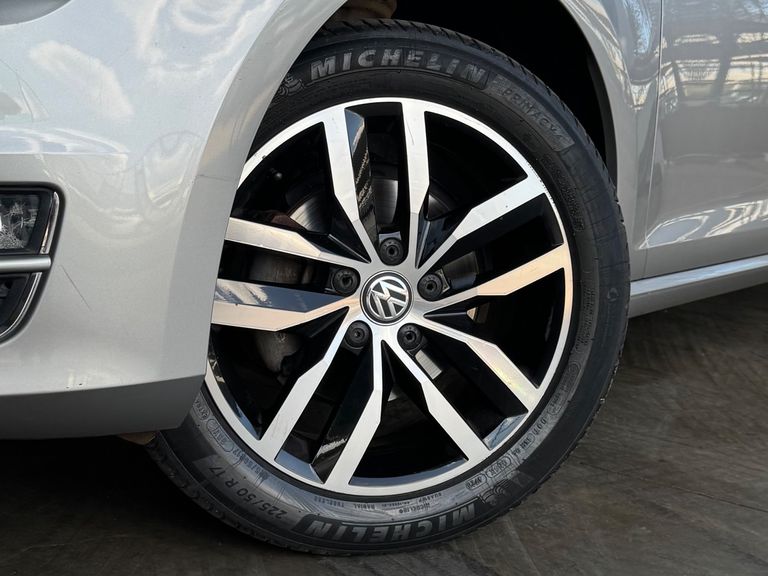 VolksWagen Golf Highline 1.4 TSI Total Flex Aut.