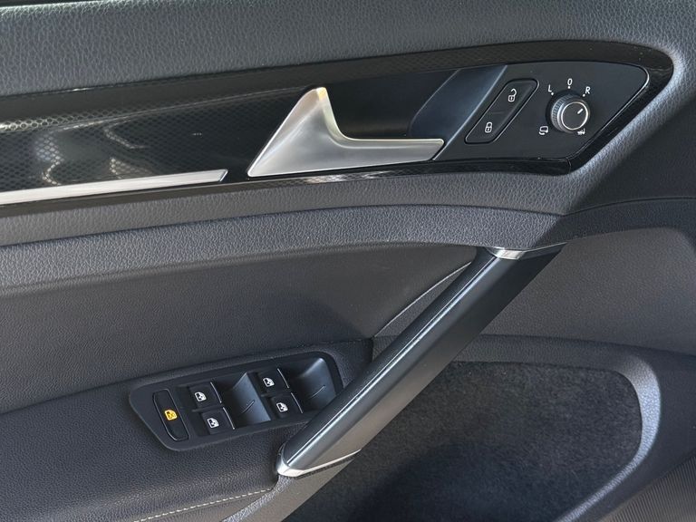 VolksWagen Golf Highline 1.4 TSI Total Flex Aut.