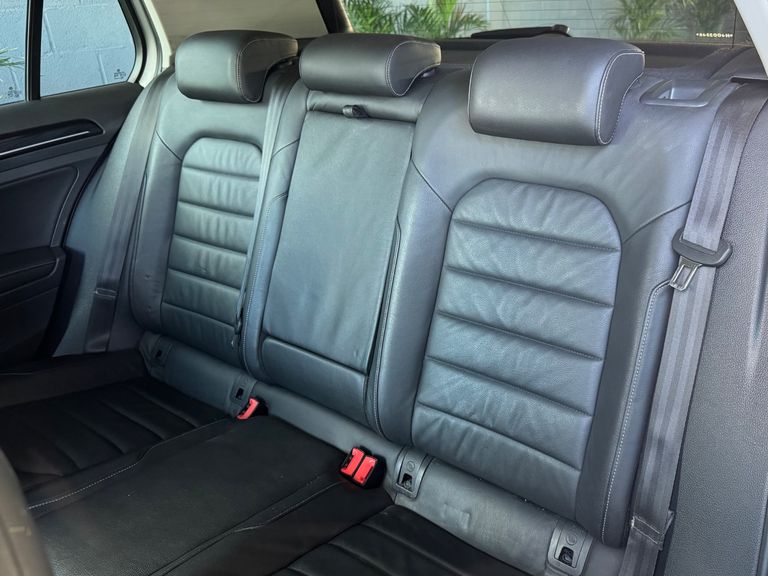 VolksWagen Golf Highline 1.4 TSI Total Flex Aut.