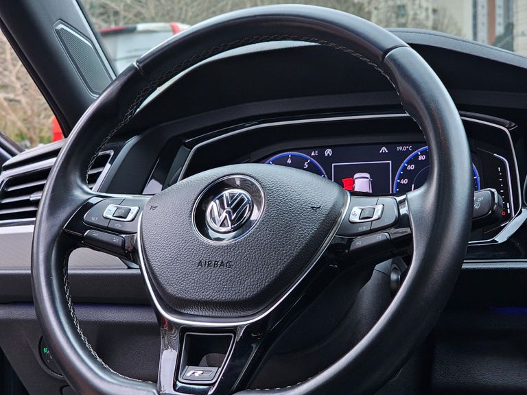 VolksWagen JETTA R-Line 250 TSI 1.4 Flex 16V Aut.