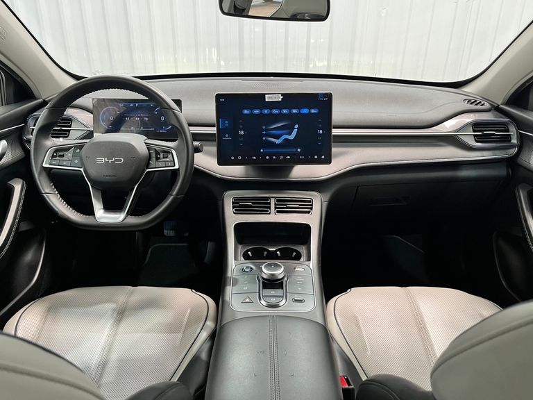 BYD King GL 1.5 16V Aut. (Hibrido)