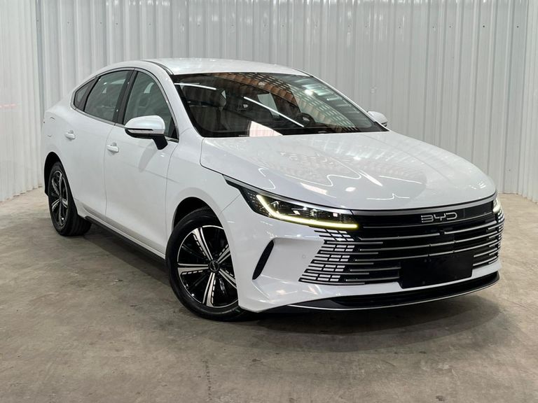 BYD King GL 1.5 16V Aut. (Hibrido)