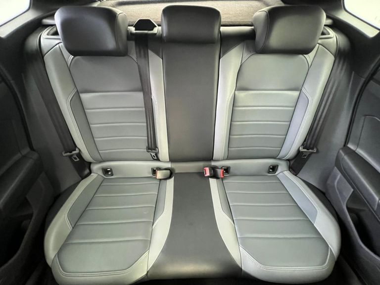 VolksWagen Nivus Highline 1.0 200 TSI Flex Aut.