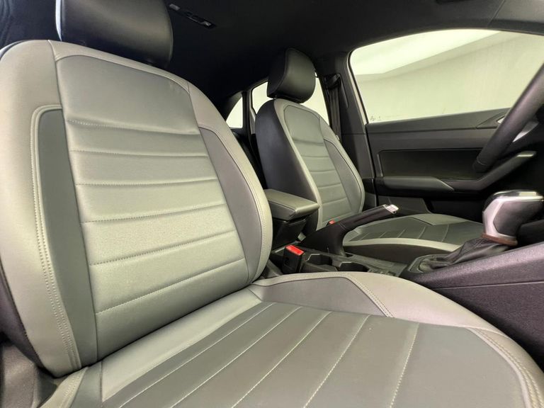 VolksWagen Nivus Highline 1.0 200 TSI Flex Aut.