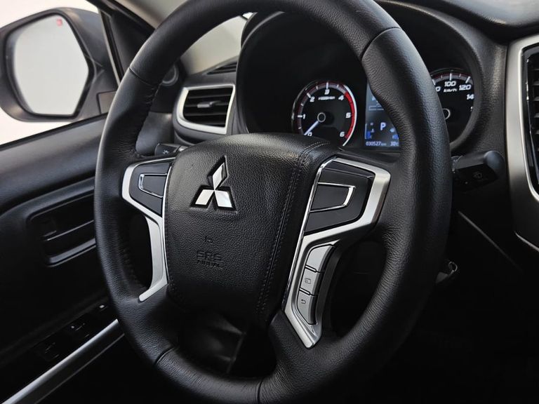 Mitsubishi L200 Triton Sport GLS 2.4 CD Diesel Aut.