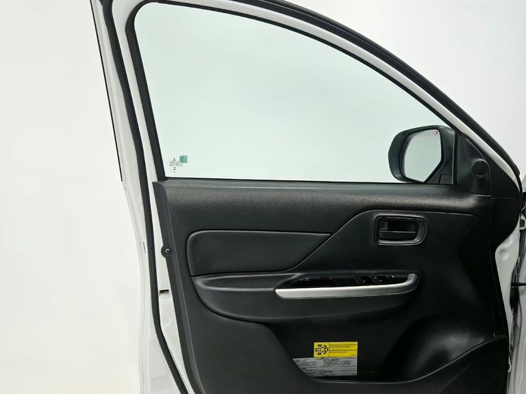 Mitsubishi L200 Triton Sport GLS 2.4 CD Diesel Aut.