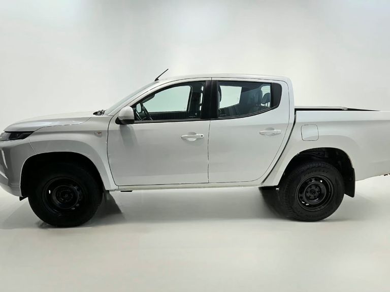 Mitsubishi L200 Triton Sport GLS 2.4 CD Diesel Aut.