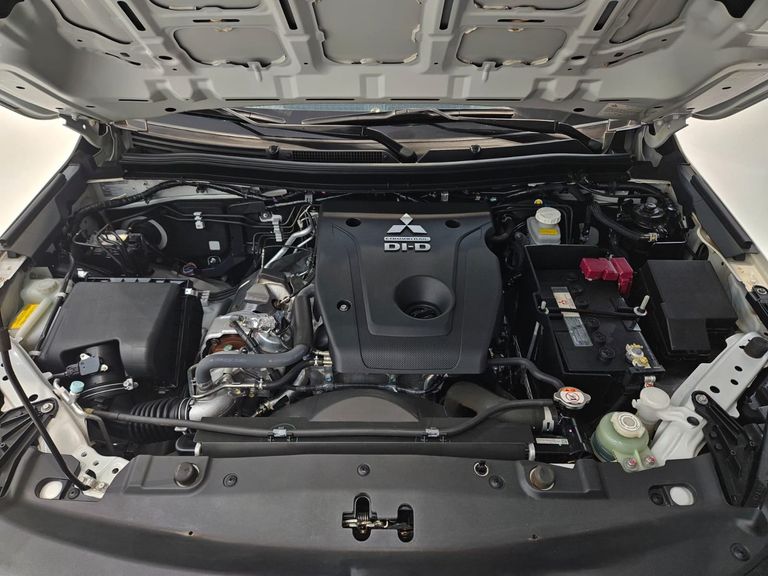 Mitsubishi L200 Triton Sport GLS 2.4 CD Diesel Aut.