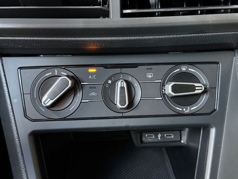 VolksWagen Nivus Comfortline 1.0 200 TSI Flex Aut.