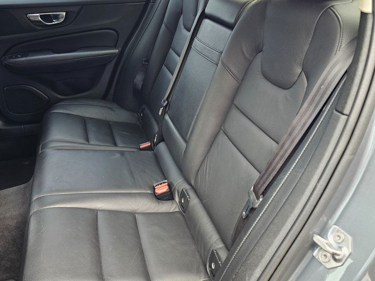 Volvo S60 T-4 MOMENTUM 2.0 190cv 4p