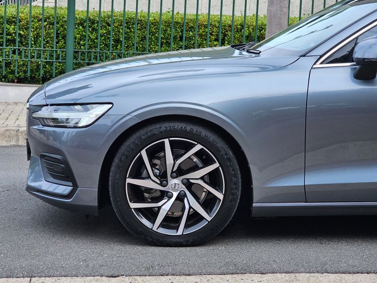 Volvo S60 T-4 MOMENTUM 2.0 190cv 4p