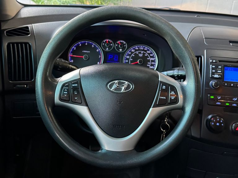 Hyundai i30 2.0 16V 145cv 5p Aut.