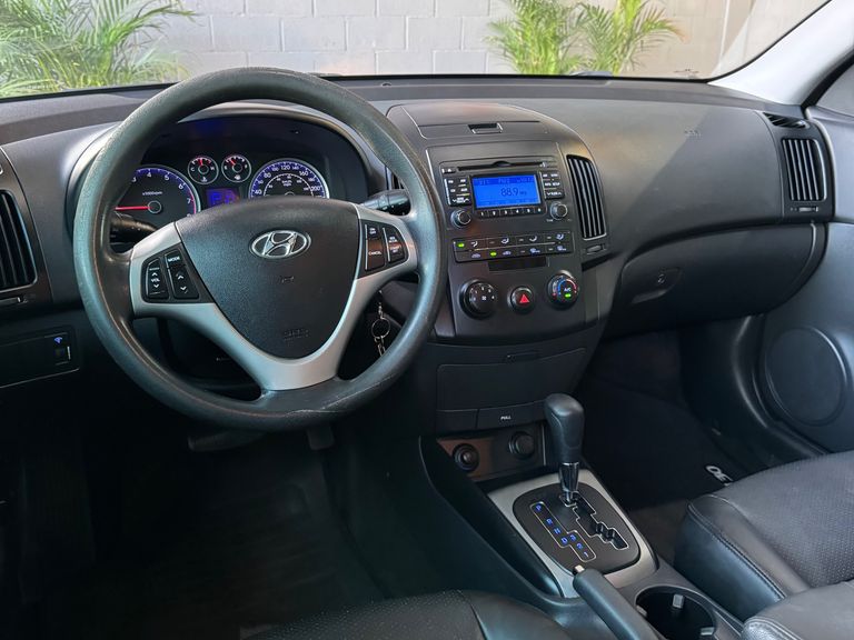 Hyundai i30 2.0 16V 145cv 5p Aut.