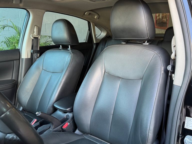 Nissan Sentra SL 2.0 FlexStart 16V Aut.