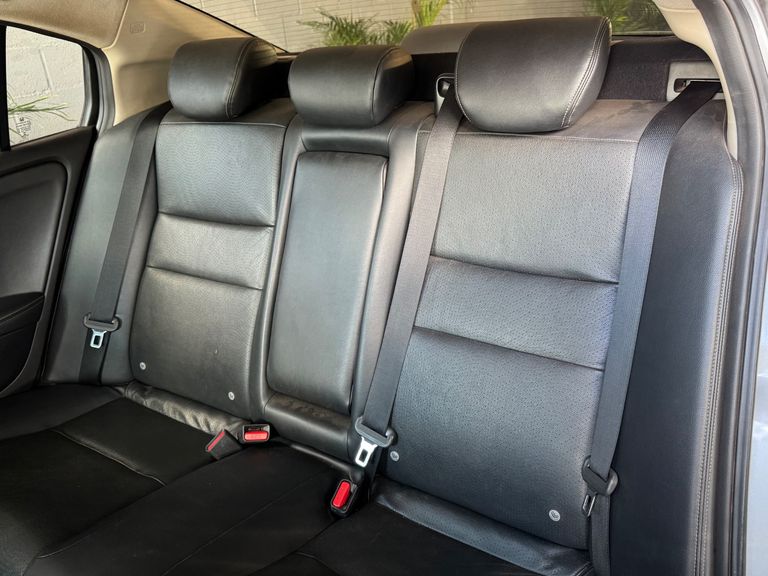 Nissan Sentra SL 2.0 FlexStart 16V Aut.