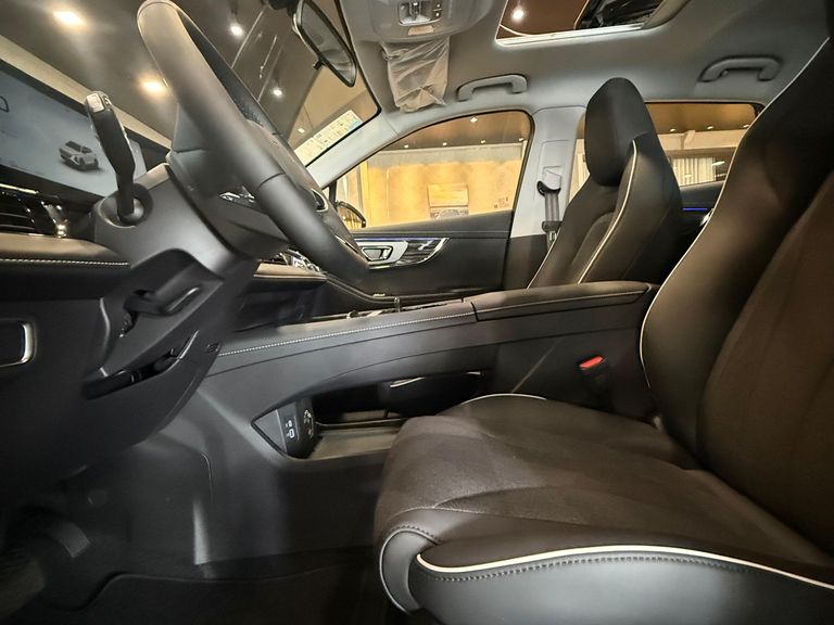 Omoda Luxury 1.TB FWD