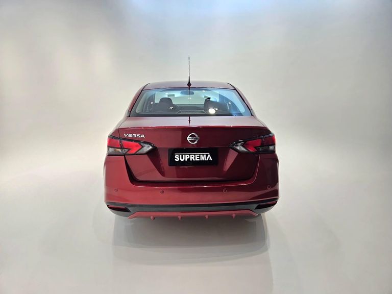 Nissan VERSA Advance 1.6 16V Flex Aut.