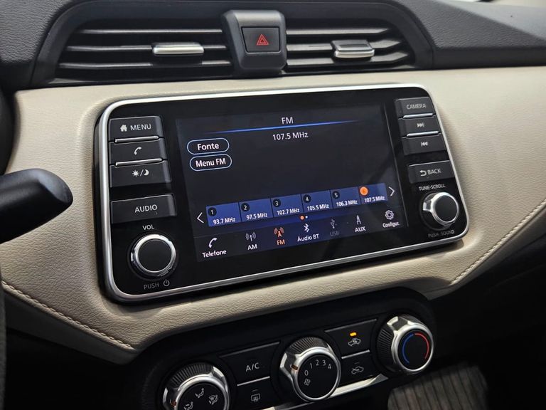 Nissan VERSA Advance 1.6 16V Flex Aut.
