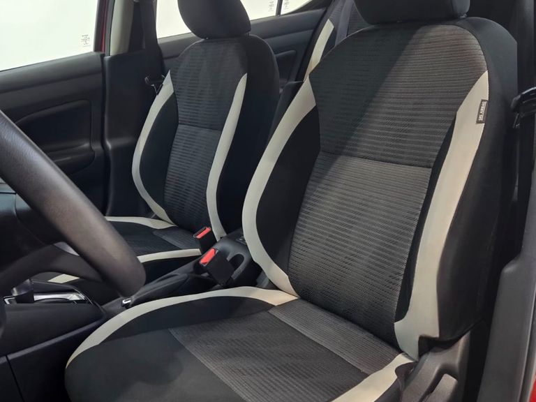 Nissan VERSA Advance 1.6 16V Flex Aut.