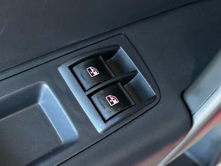 Fiat Grand Siena ATTRACTIVE 1.0 Flex 8V 4p