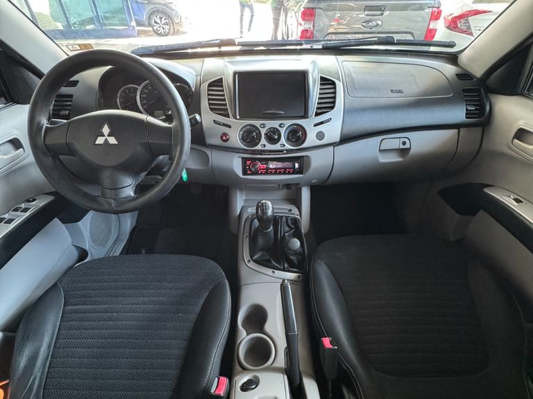 Mitsubishi L200 Triton GLS 3.2 CD TB Int.Diesel Mec