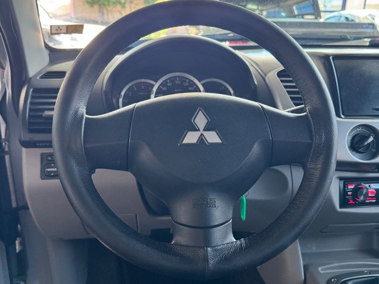 Mitsubishi L200 Triton GLS 3.2 CD TB Int.Diesel Mec
