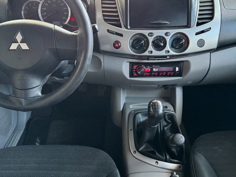 Mitsubishi L200 Triton GLS 3.2 CD TB Int.Diesel Mec