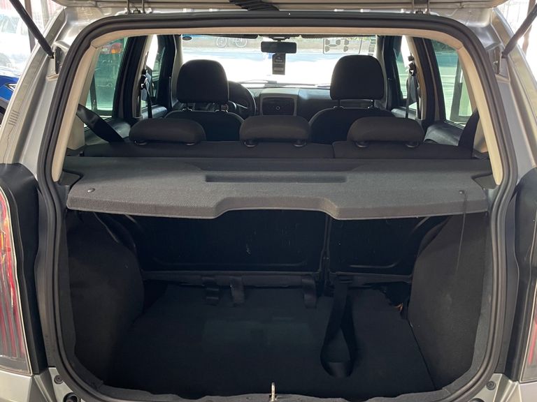 Fiat Idea ATTRACTIVE 1.4 Fire Flex 8V 5p