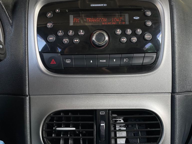Fiat Idea ATTRACTIVE 1.4 Fire Flex 8V 5p
