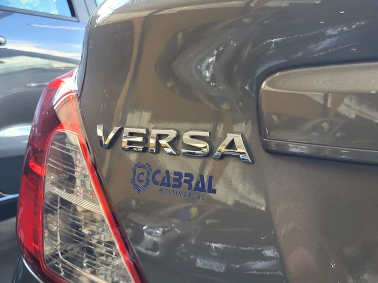Nissan VERSA SV 1.6 16V Flex Fuel 4p Mec.